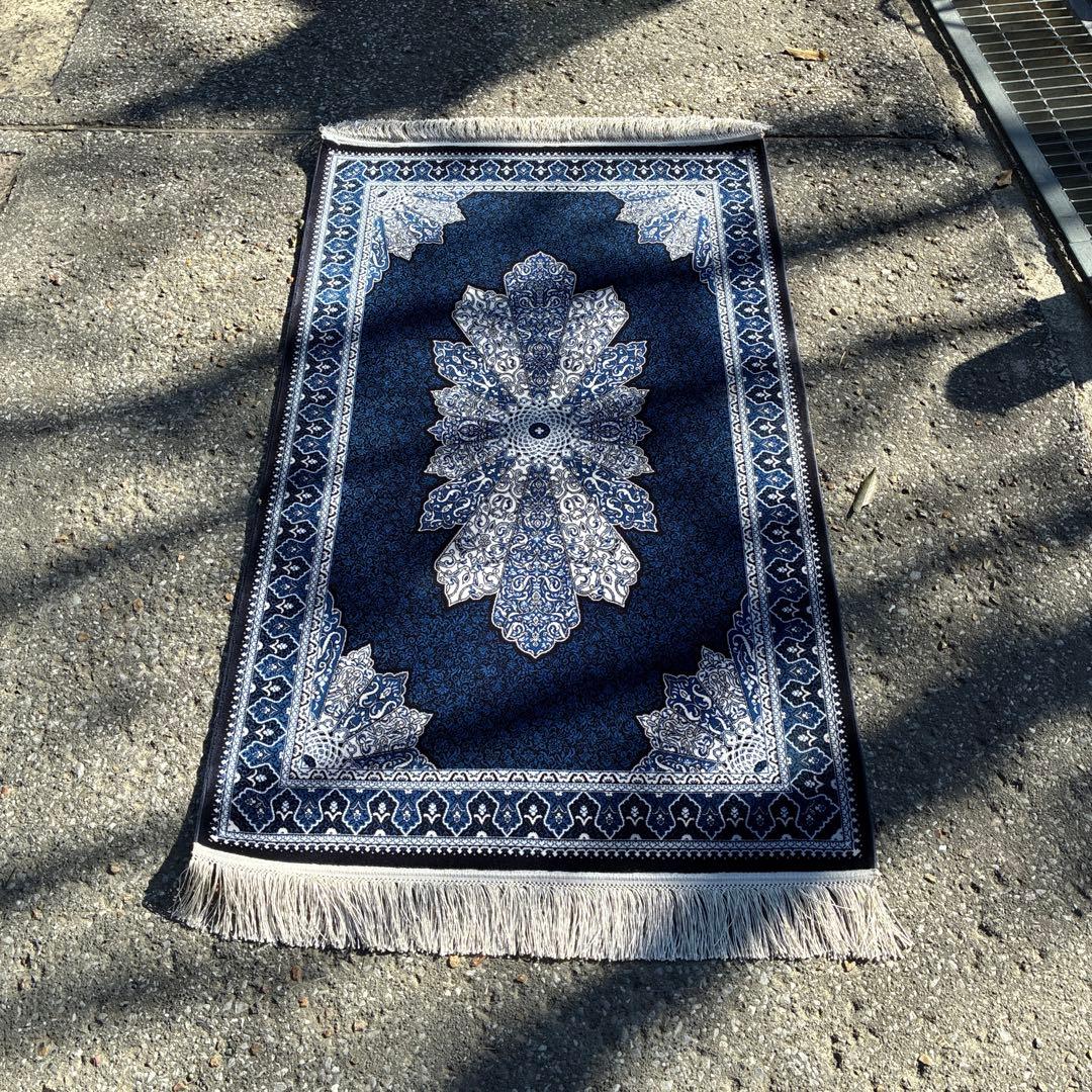 A*n様 ネイビーブルーのフラワーパターンラグ 80x125 トルコ製