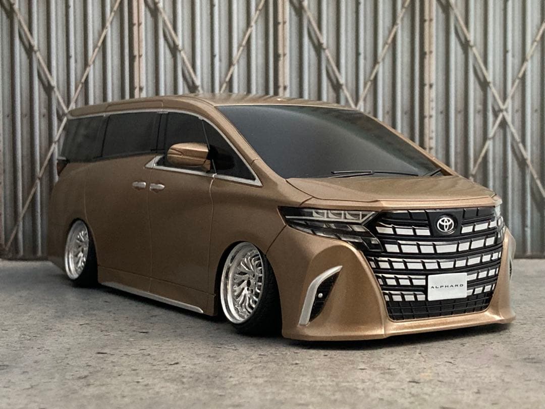 1/24 新型アルファード・ブロンド（カスタム品）