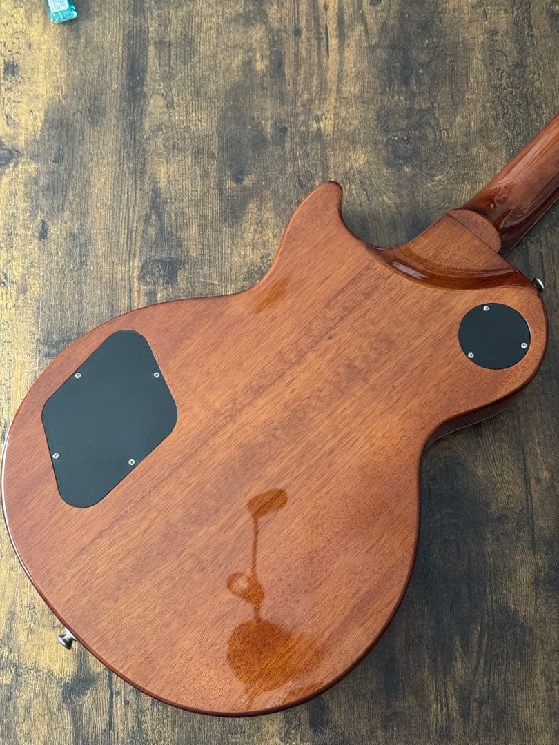 レアモデル　Epiphone Lespaul modern パーツカラー変更