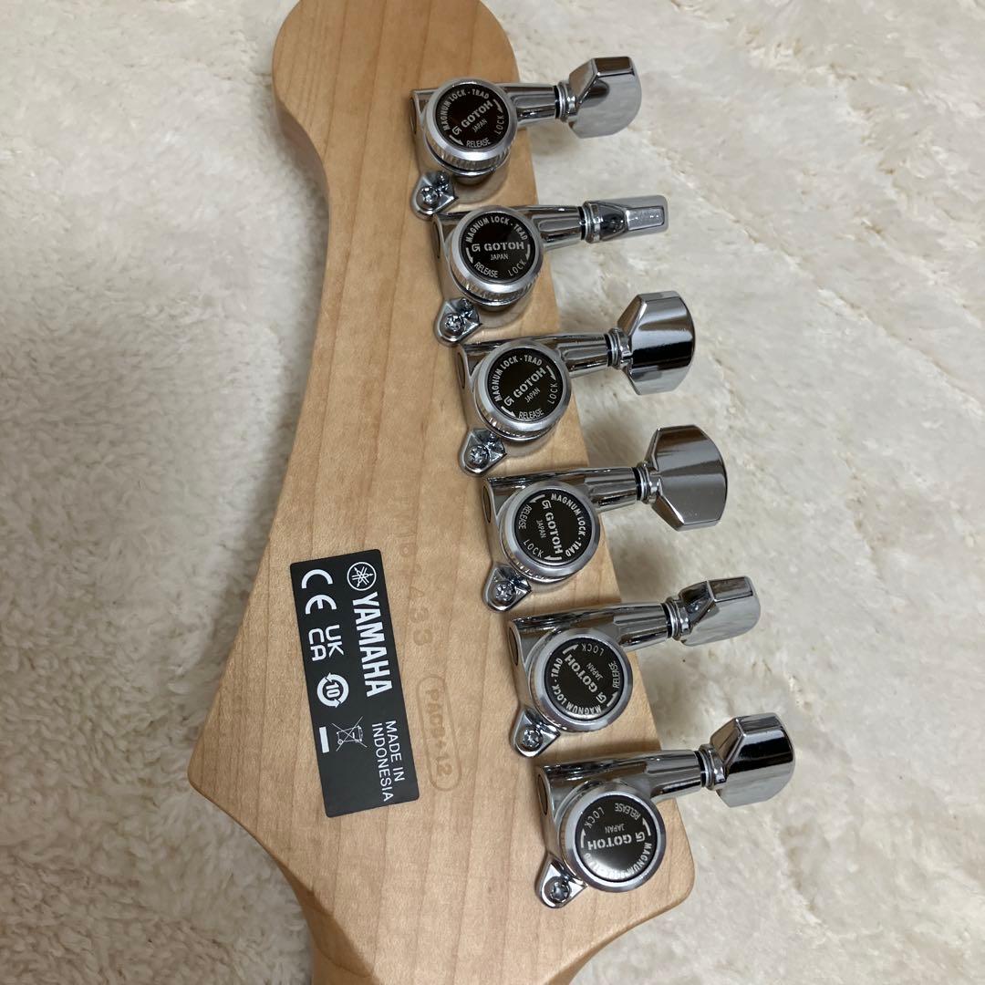 YAMAHA パシフィカ スタンダードプラス+プラグインアンプ+ストラップ