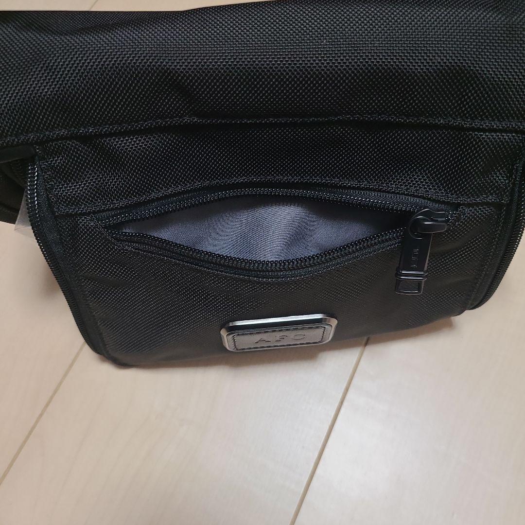 TUMI トゥミ トラベルポーチ　Alpha3