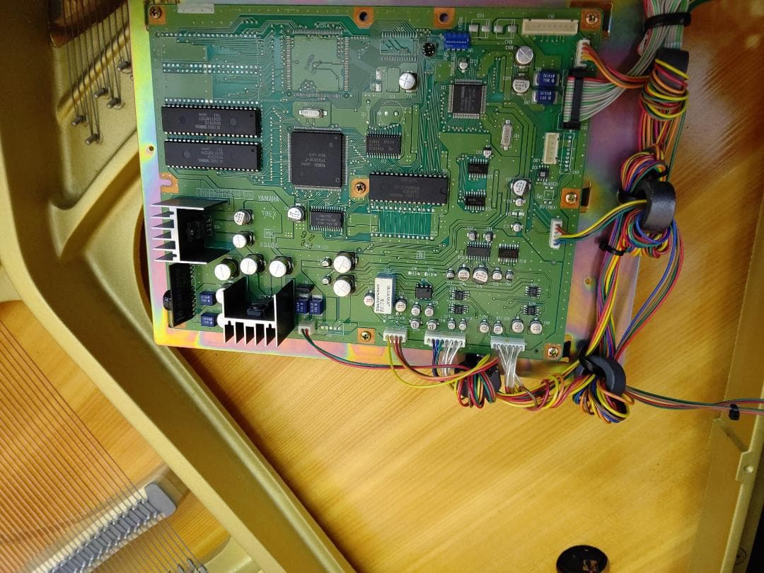 ヤマハサイレントピアノ U50SX【小型 /消音機能内蔵 /内外装整備済】