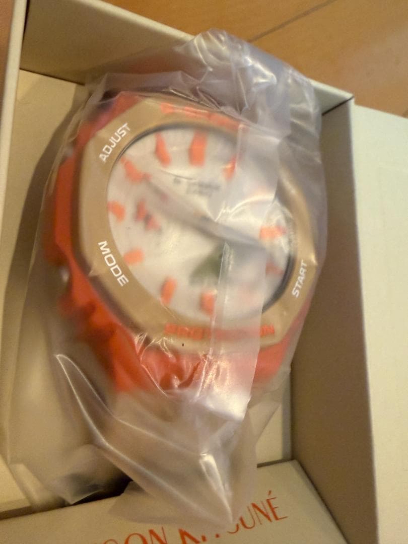 【G-SHOCK × MAISON KITSUNÉ】GA-2110MK-5AJR