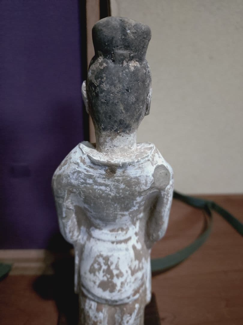 六朝 加彩 官人俑