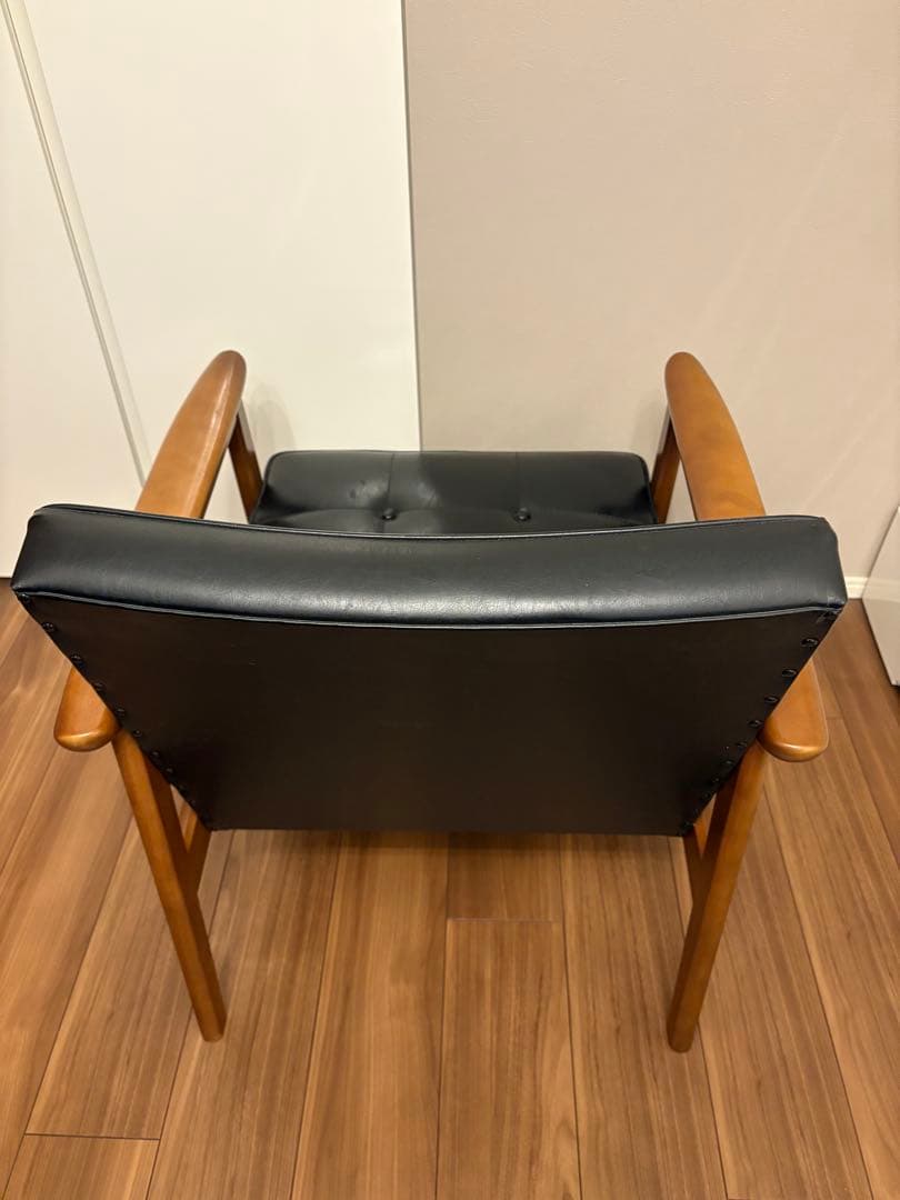 カリモク60 Kチェア 1シーター スタンダードブラック W36170BW