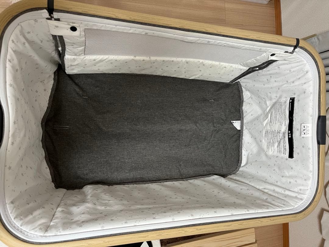 HZDMJベビーベッド グレー(直接引き取り可能)