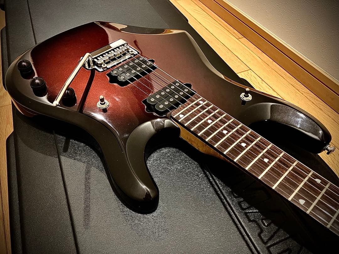 ミュージックマン　MUSIC MAN ジョンペトルーシ　2005年　JP6