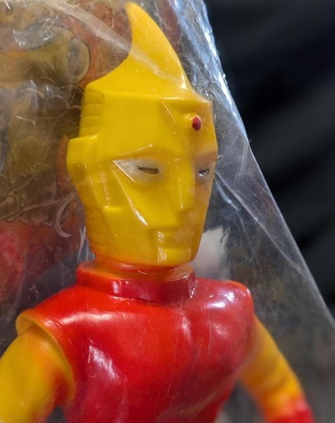 スペクトルマン未開封＆シルバーロボ（ベアモデル）ソフビフィギュア２体セット