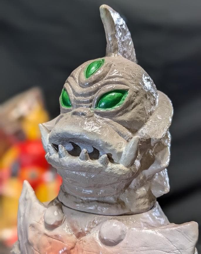 スペクトルマン未開封＆シルバーロボ（ベアモデル）ソフビフィギュア２体セット