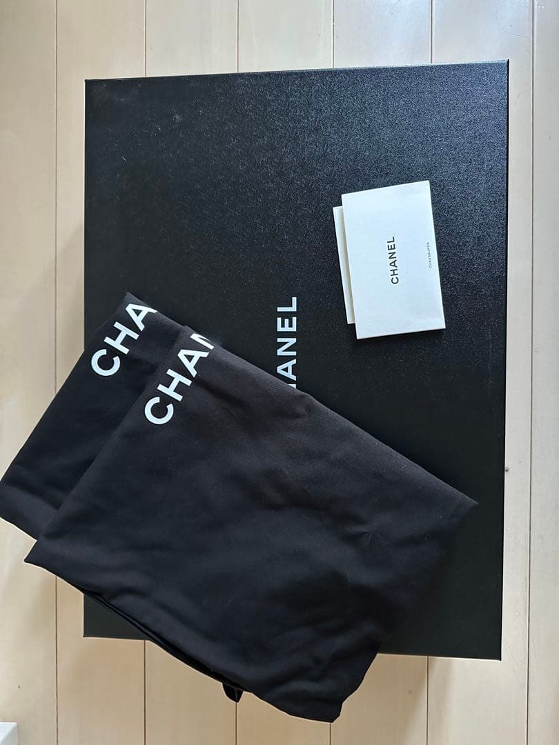 新品未使用CHANEL ブラック 長靴 36ロゴ入り