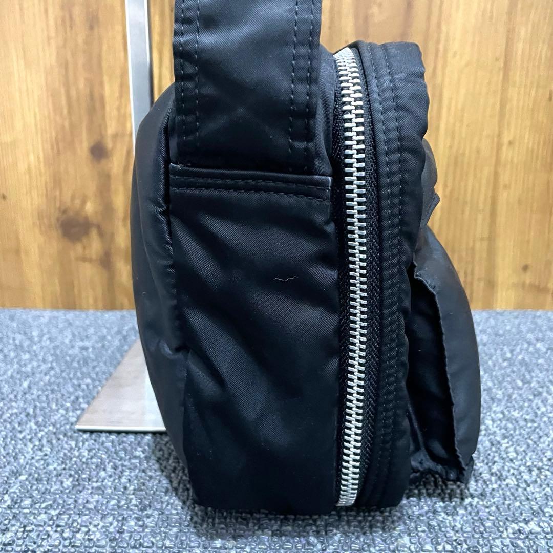 美品 廃盤品✨ PORTER タンカー ２層 ブラック ショルダーバッグ