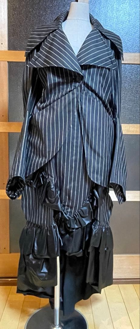 DelinquentGirl ストライプフリルドレス