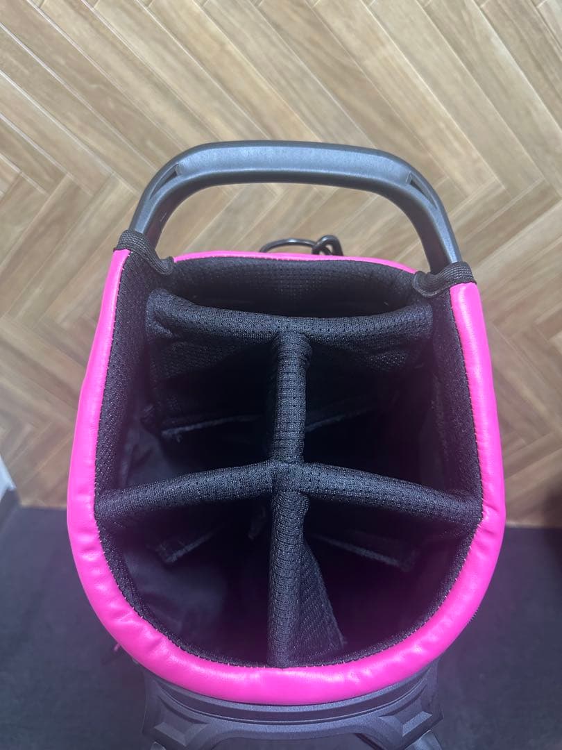 新品未使用☆G/FOREスタンド式キャディーバック　ブラックピンク