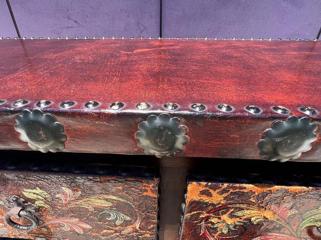 手描きの紋章付き木製タンスピールモーベル アルテサニア 作ったで スペイン