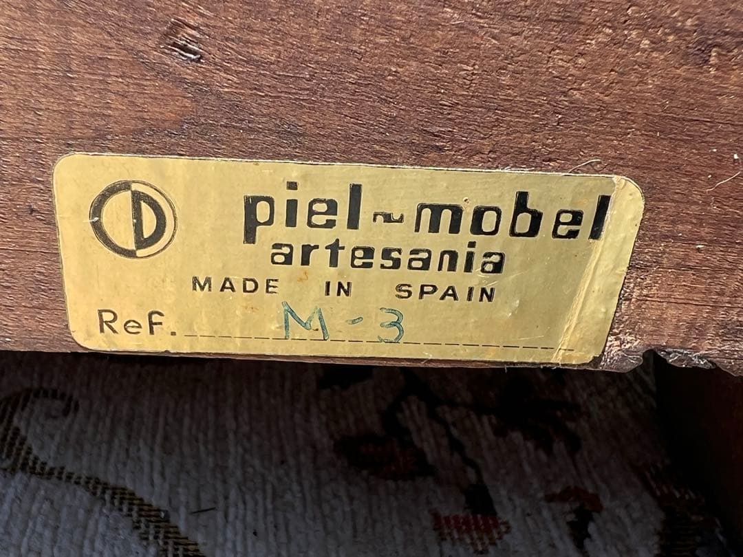 手描きの紋章付き木製タンスピールモーベル アルテサニア 作ったで スペイン