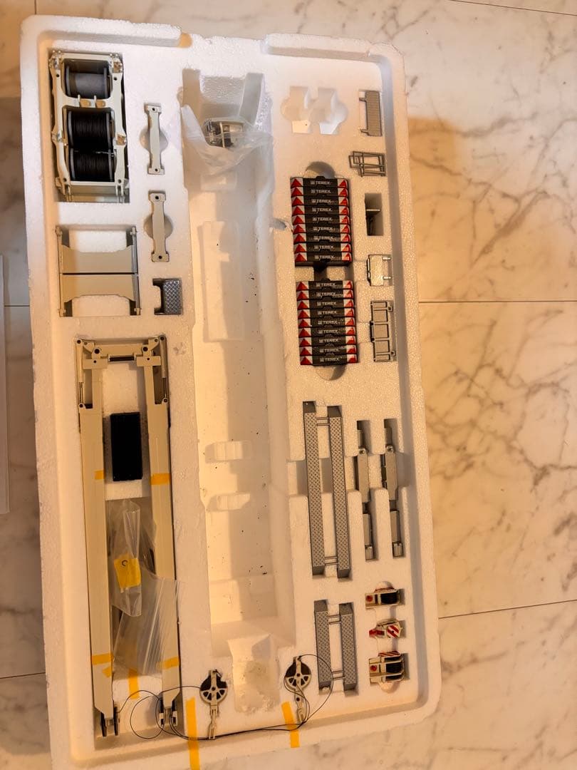 TEREX AC 1000 クレーン模型 1/50スケール