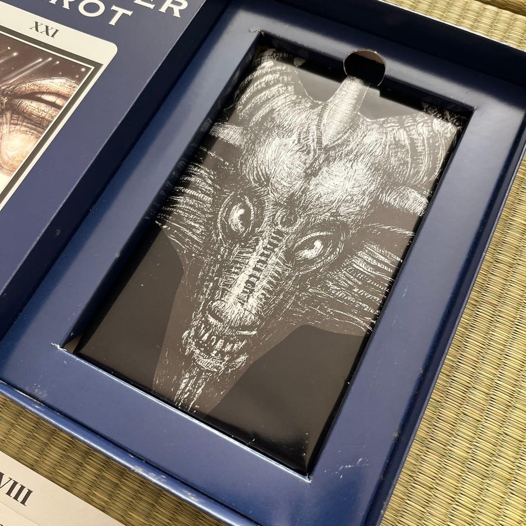 HRギーガー タロットカード 洋書 エイリアン GIGER'S TAROT