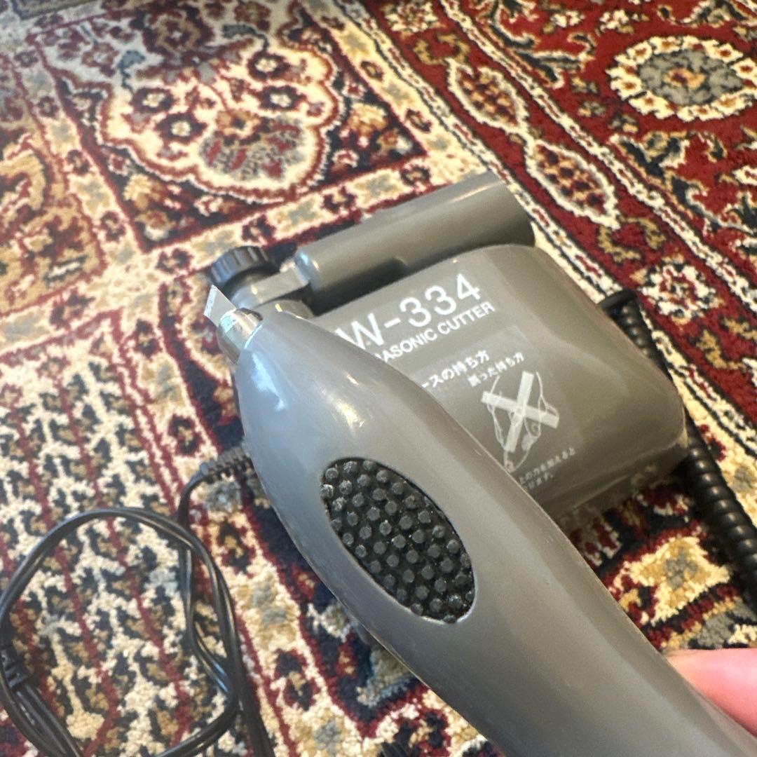 超音波小型カッター USW-334 (本多電子株式会社製)