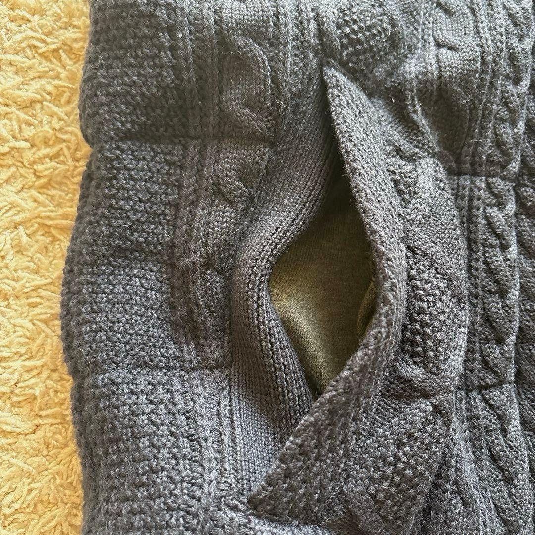 【極美品】バーバリーブラックレーベル ニットベスト 中綿入り フーディー 刺繍入