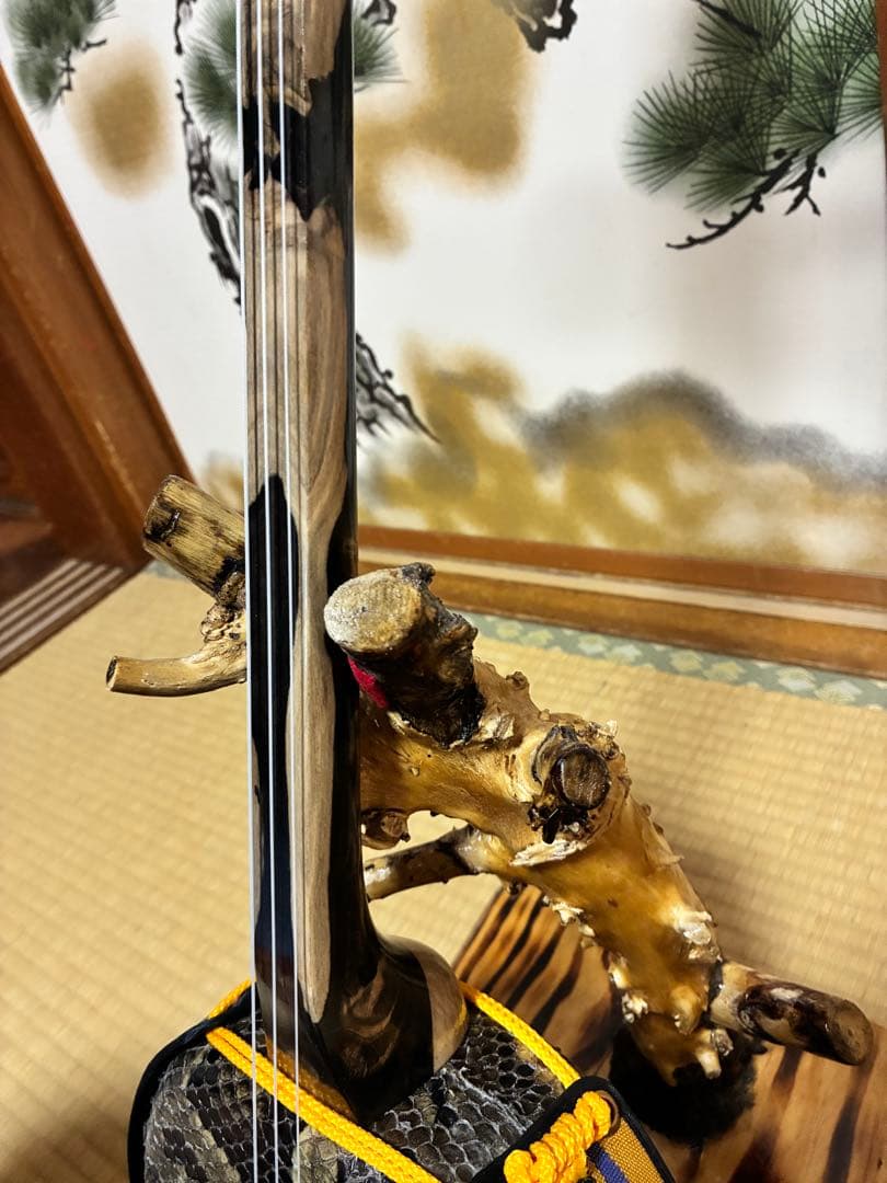 沖縄三線　伊江島クルチ(黒木) ユナー！与那城型　本皮一枚張り