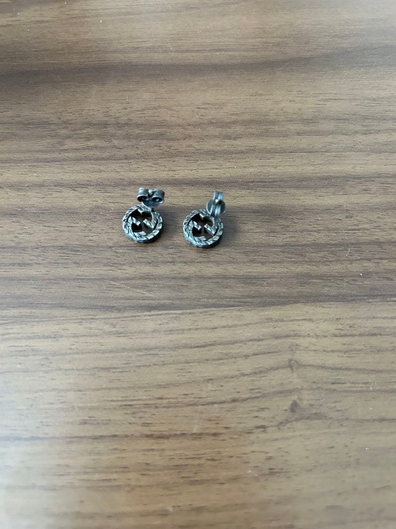 GUCCI シルバー ピアス(両耳用)