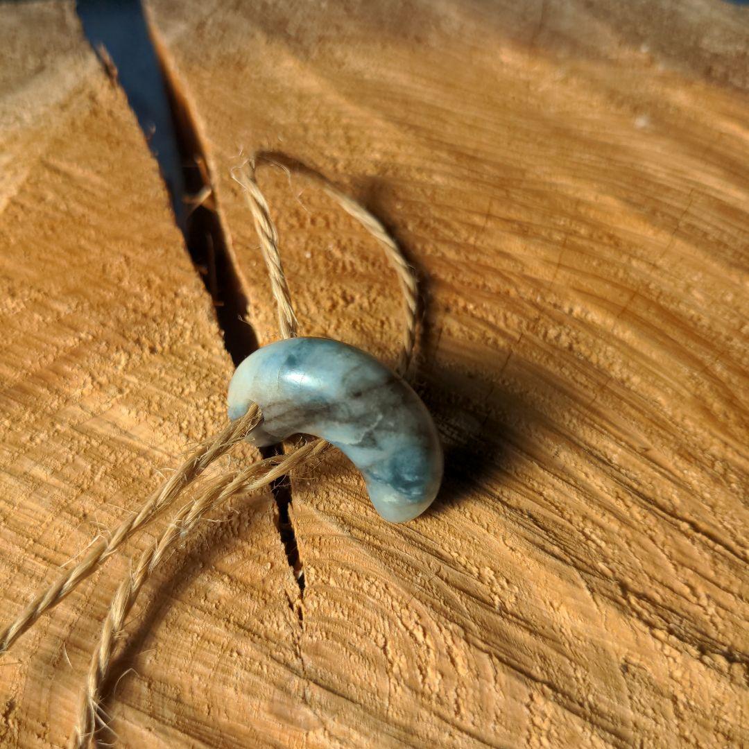 【糸魚川翡翠】勾玉 《入りコン沢》