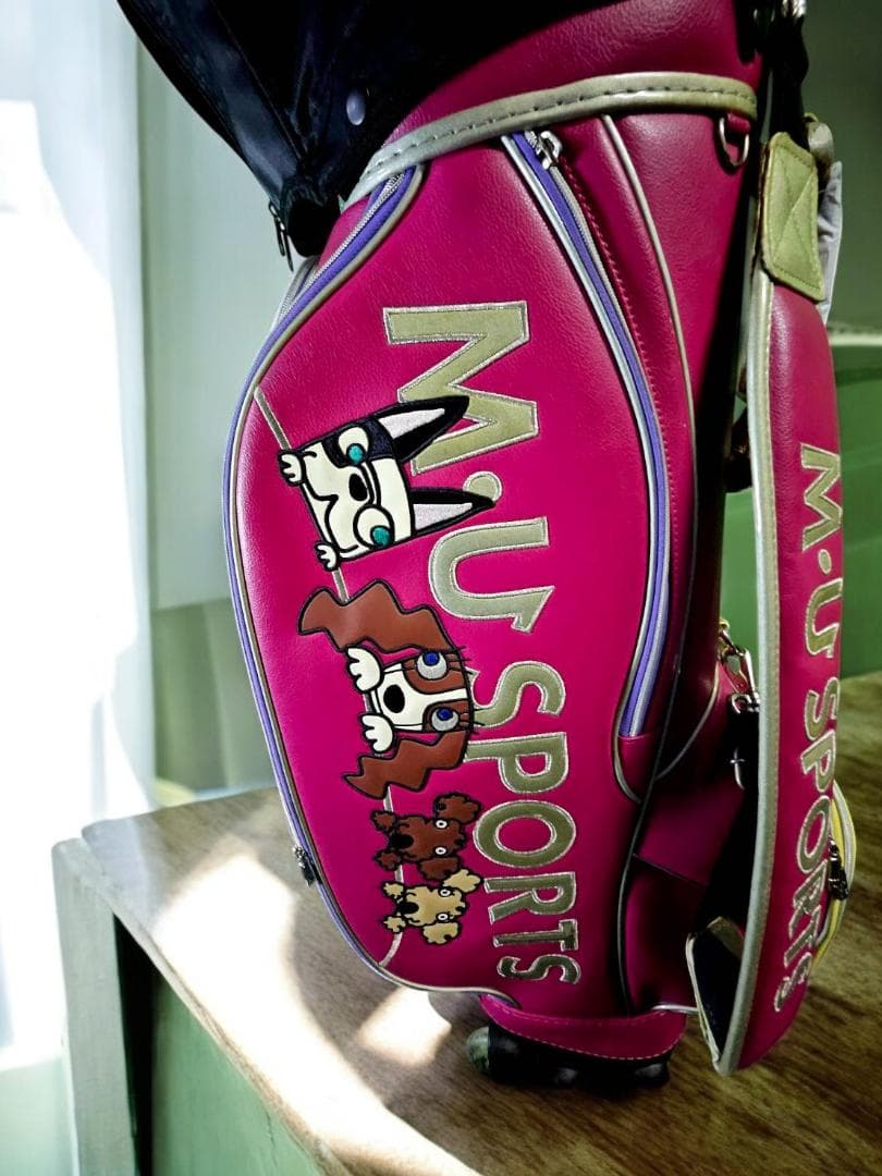 送料無料/美品　M-U SPORTS ピンク ゴルフバッグ/キャリー付き