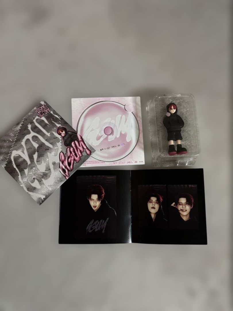 ヨンジュン　TXT　GGUM　フィギュア付き