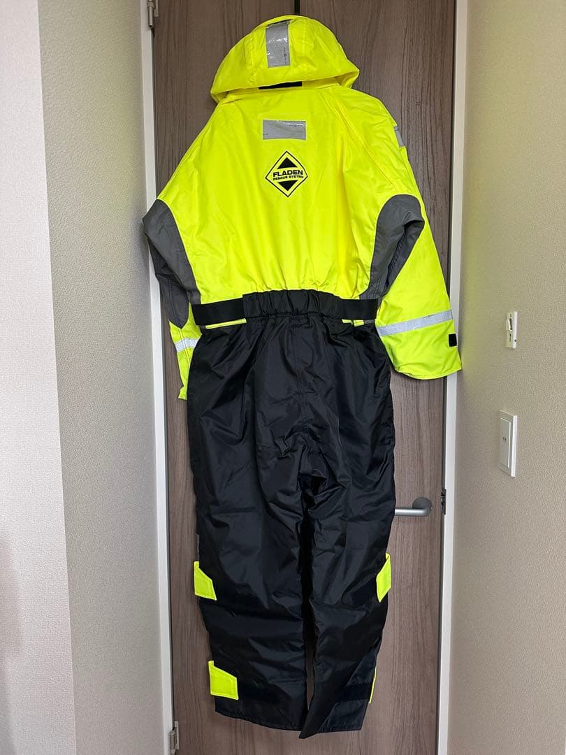 FLADEN RESCUE SYSTEM フィッシングスーツ