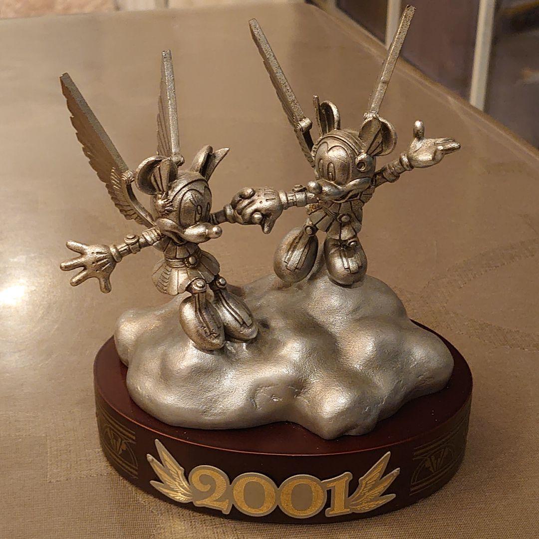 レア　ディズニー　ミレニアム　2001　ミッキー&ミニー　フィギュアリン　限定品