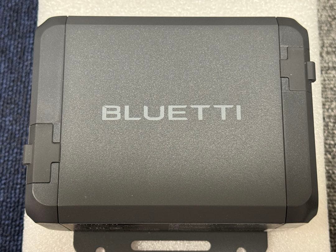 ポータブル電源　走行充電　BLUETTI Charger 1 最終価格です。