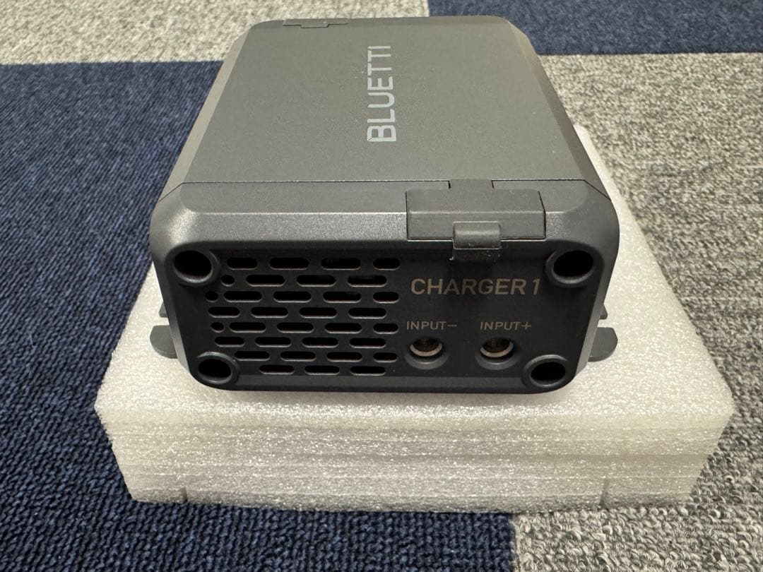 ポータブル電源　走行充電　BLUETTI Charger 1 最終価格です。