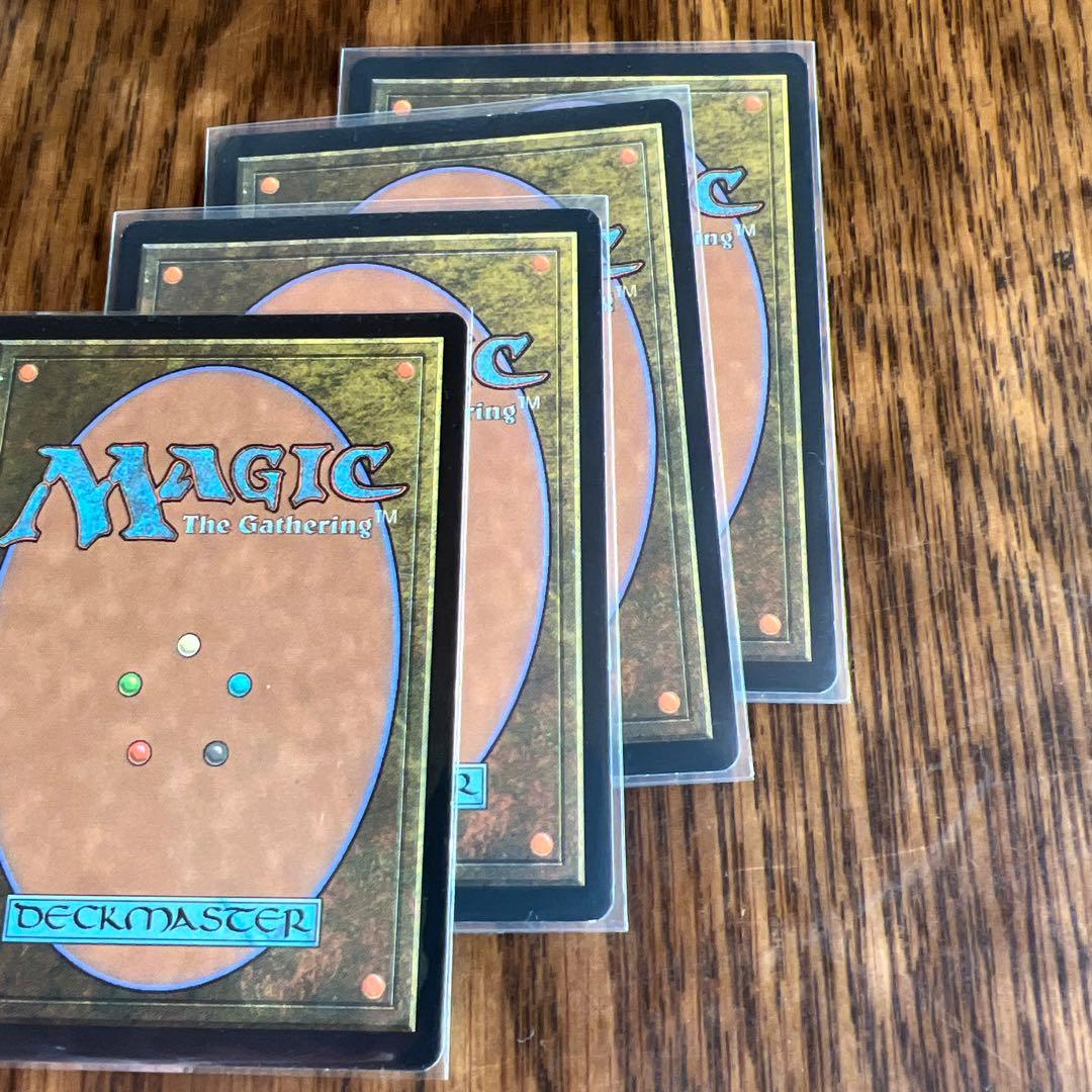 溢れかえる岸辺 4枚セット 日本語