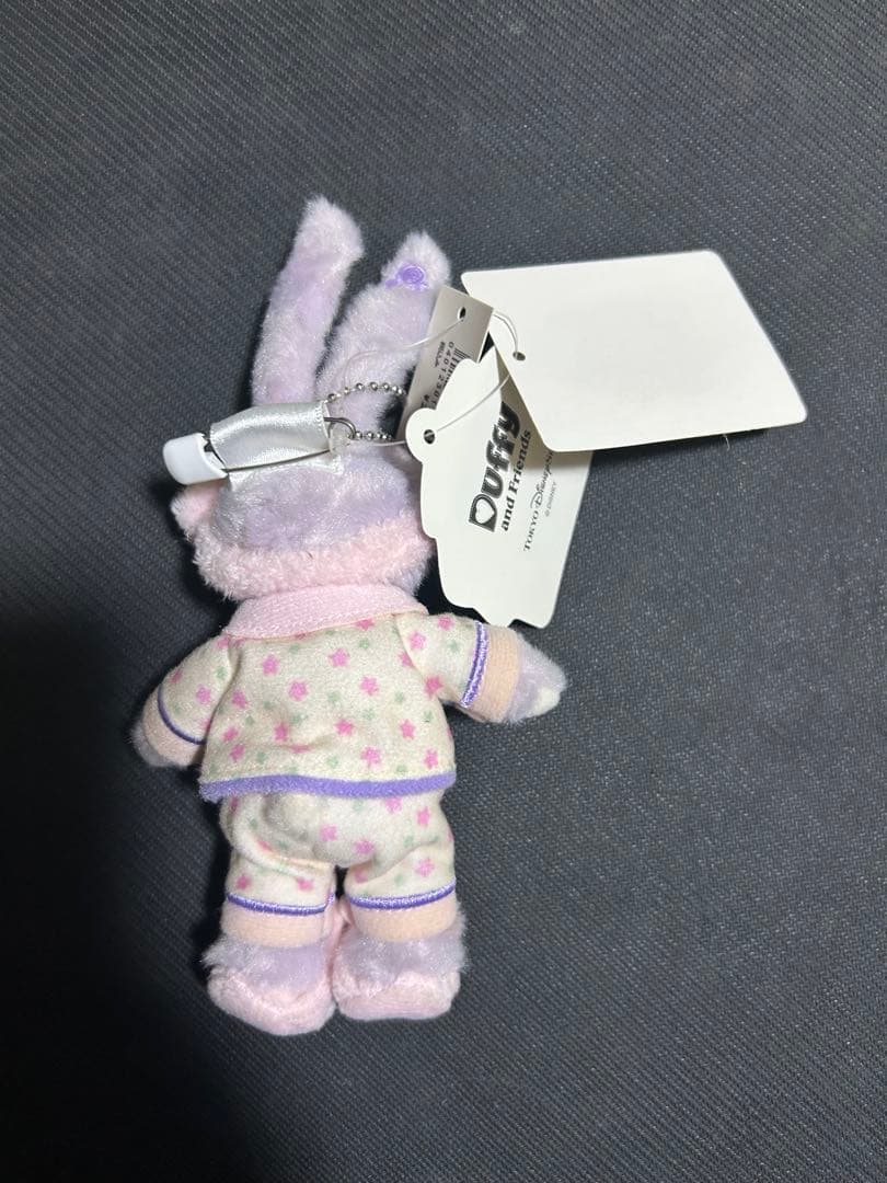 公*o様 ステラ・ルー ぬいぐるみバッジ 「ダッフィーのオータムスリープオーバー