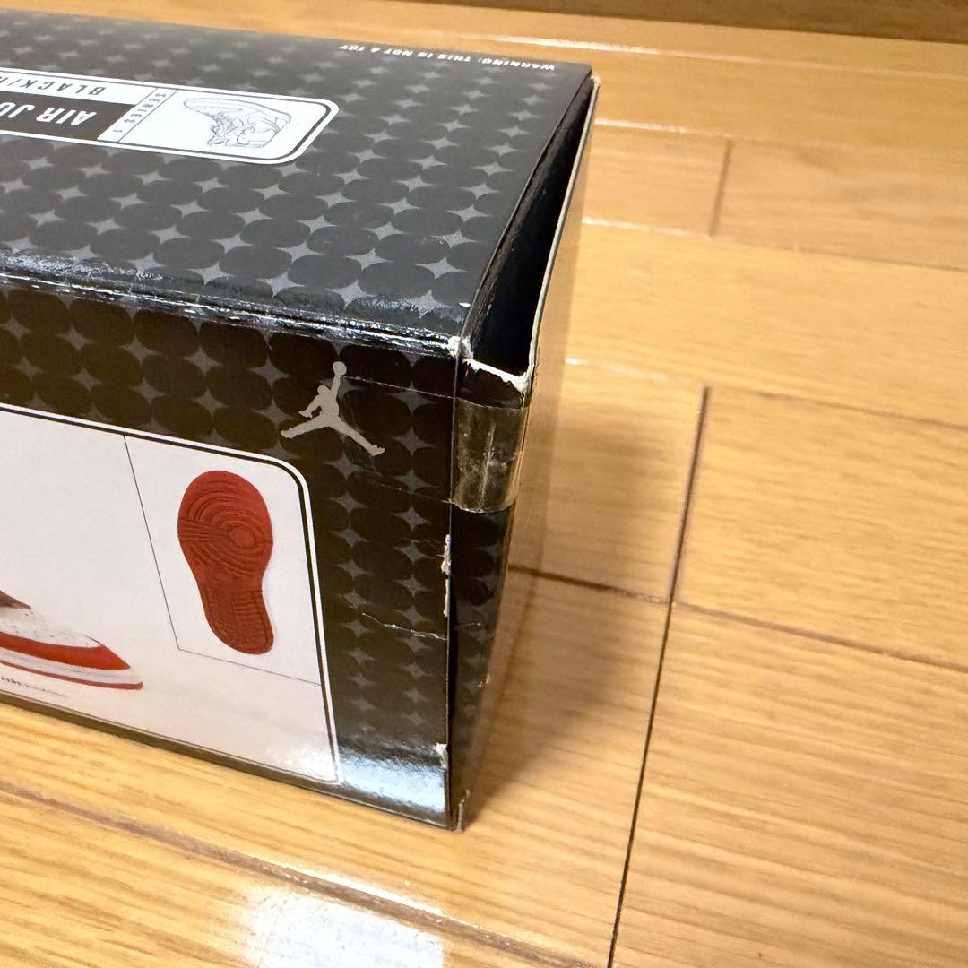 限定3000個　NIKEナイキ　エアジョーダン　陶器　フィギュア 黒赤