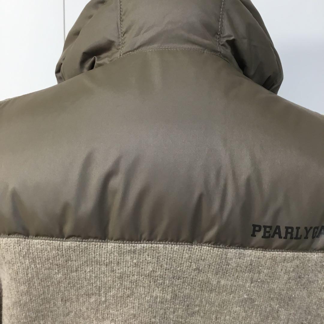 ベージュ色 ダウンジャケット フード付き