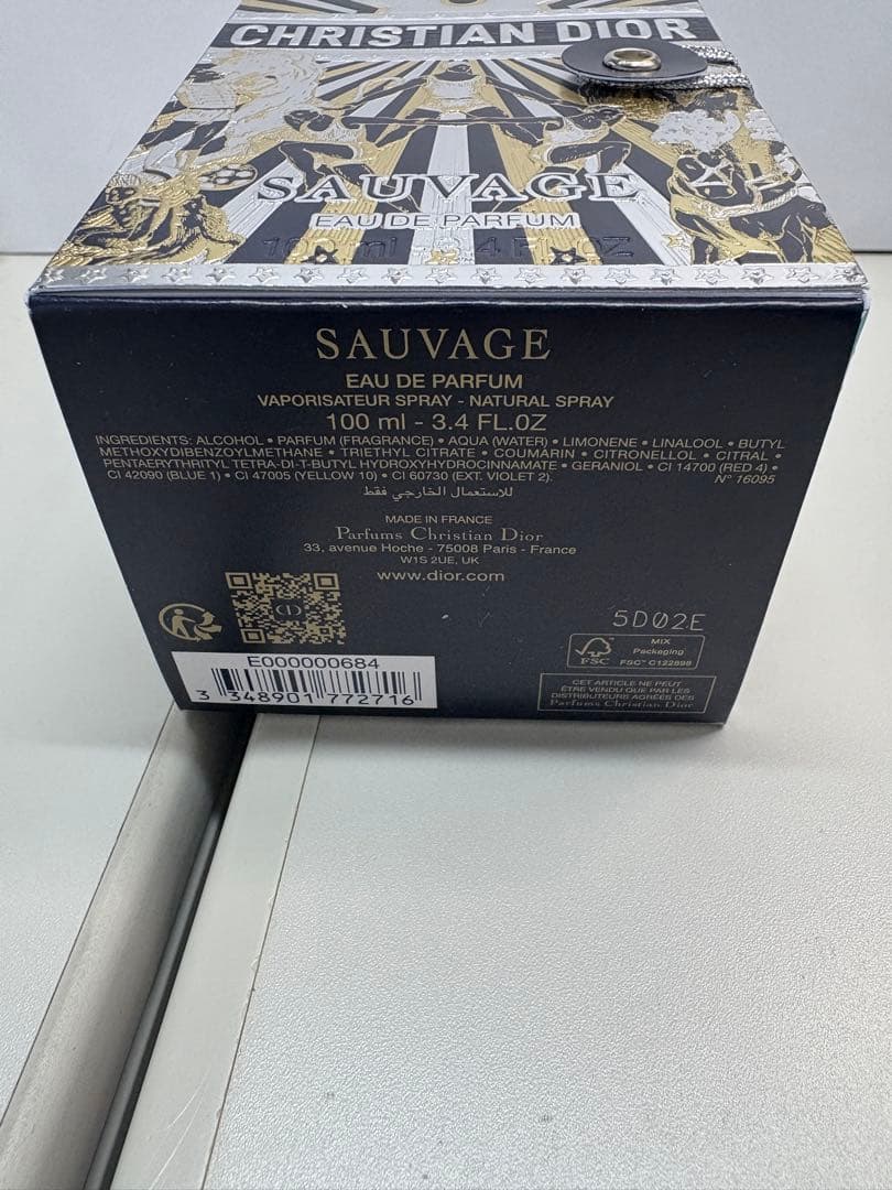 【ホリデー限定品】DIOR SAUVAGE オードゥパルファン 100ml