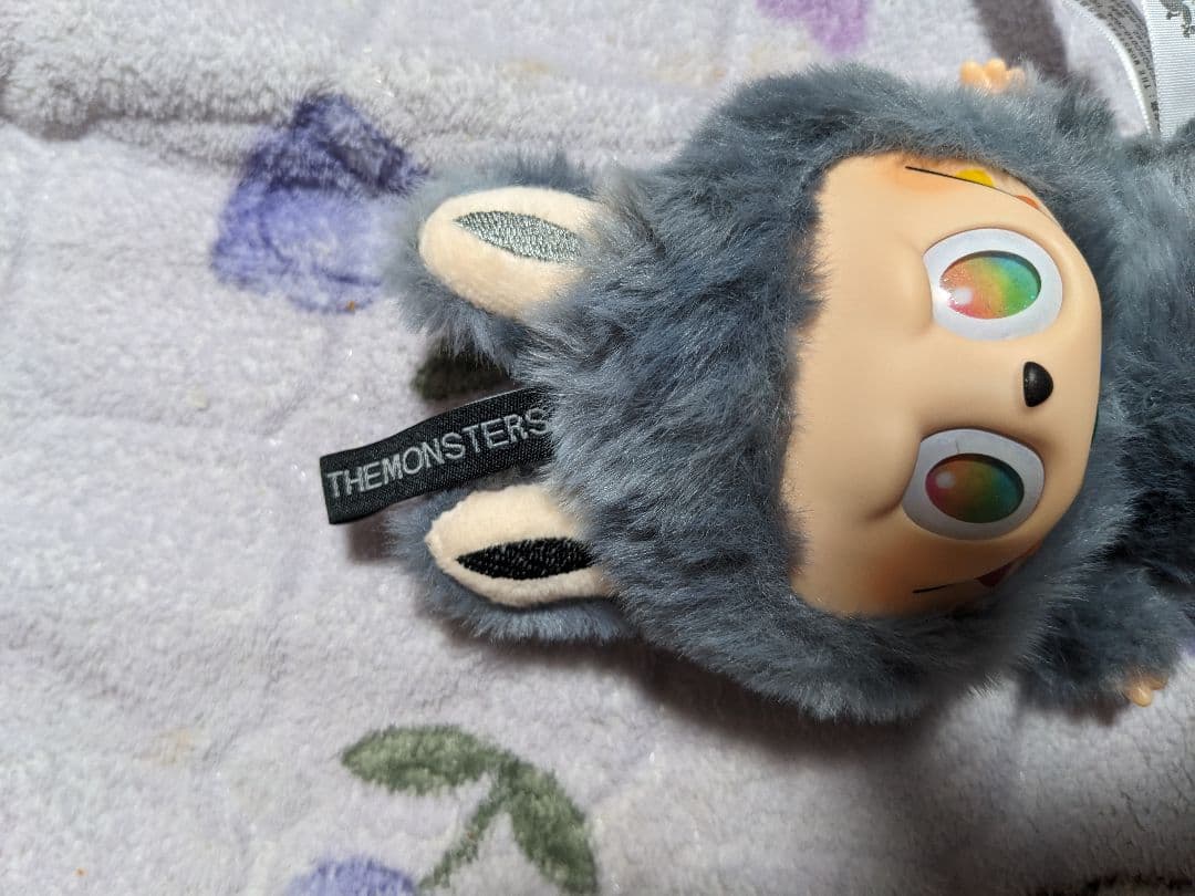 ア*ポ様 ラブブ シークレット エナジー POP MART 箱付き グレー 黒