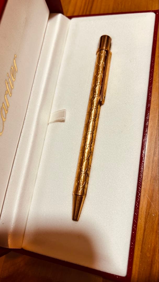 Cartier カルティエ　ゴールド ボールペン