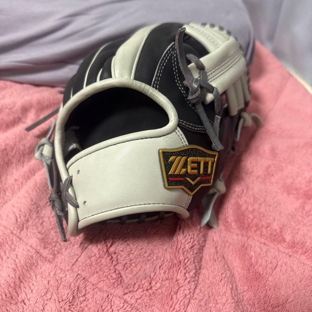 軟式用ゼット内野手グローブ　吉川尚輝モデル