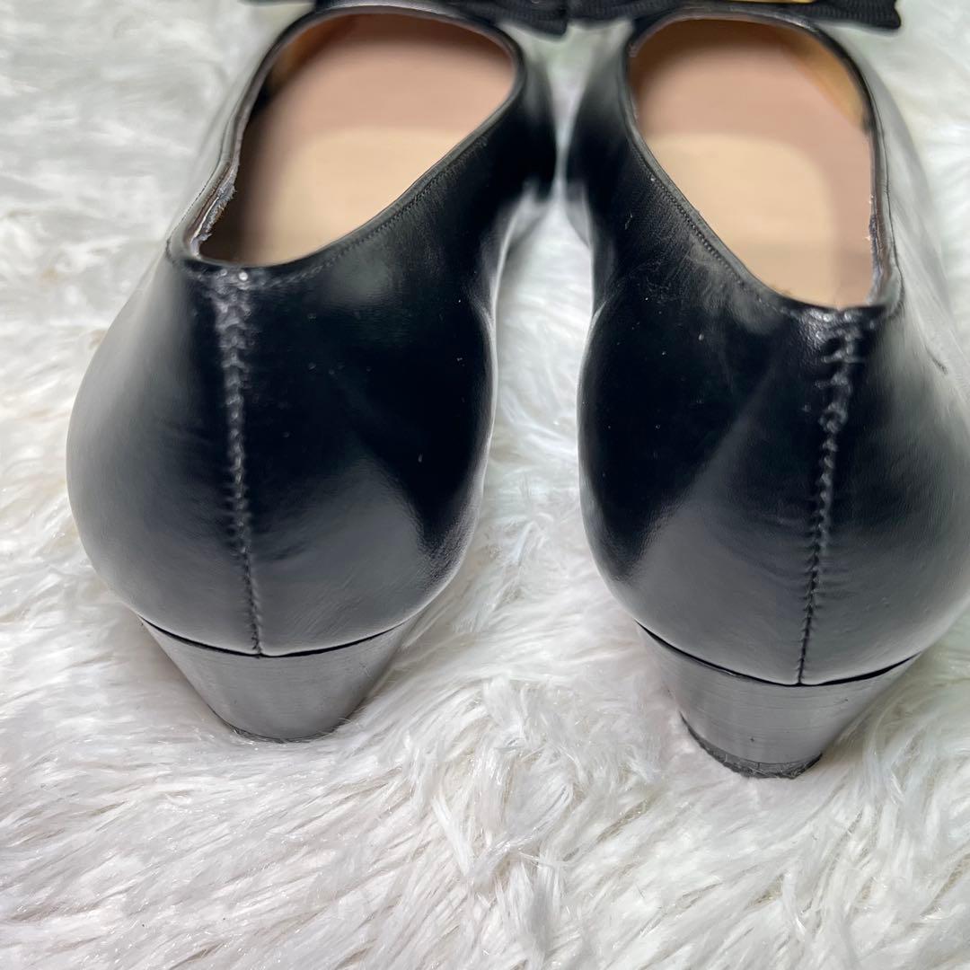 【美品】Salvatore Ferragamo フェラガモ　パンプス　ヴァラ　黒