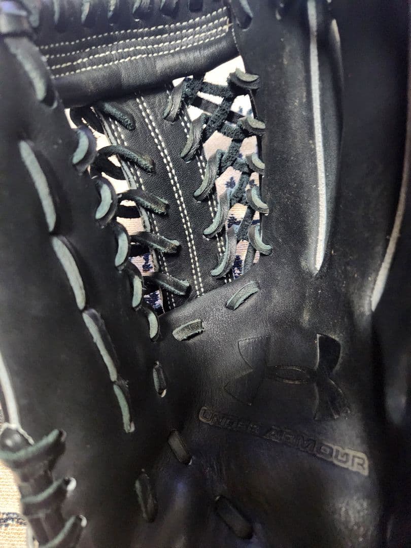 5858さん専用アンダーアーマー　軟式少年外野用