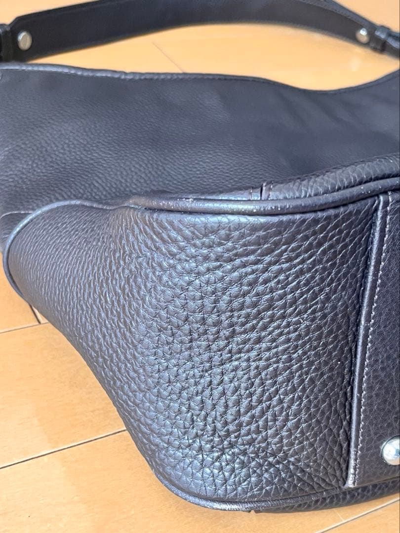 PELLE MORBIDA ペッレモルビダ ショルダーバッグ