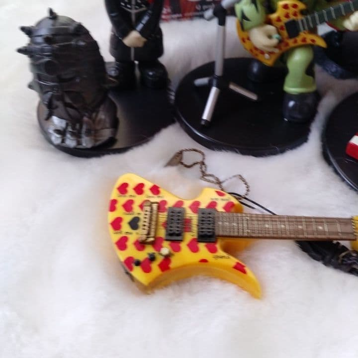 Qposket hide 1体 他フィギュア5体+イエローハート+おまけ指輪