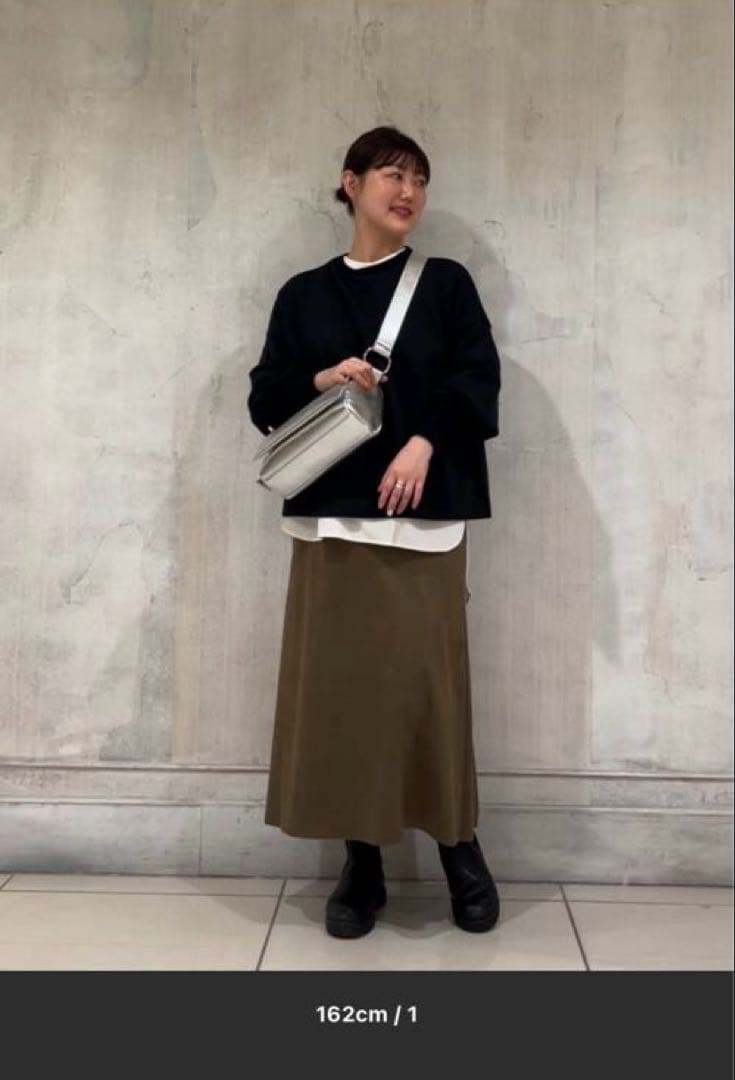 【BEARDSLEY】Tブラウス新品未使用 1サイズ