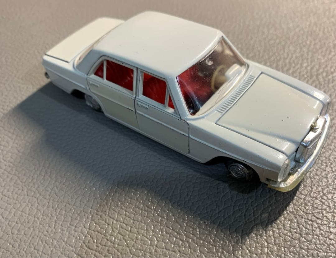 ヴィンテージ　Sablon（サブロン）ベルギー製のメルセデス・ベンツ MB200