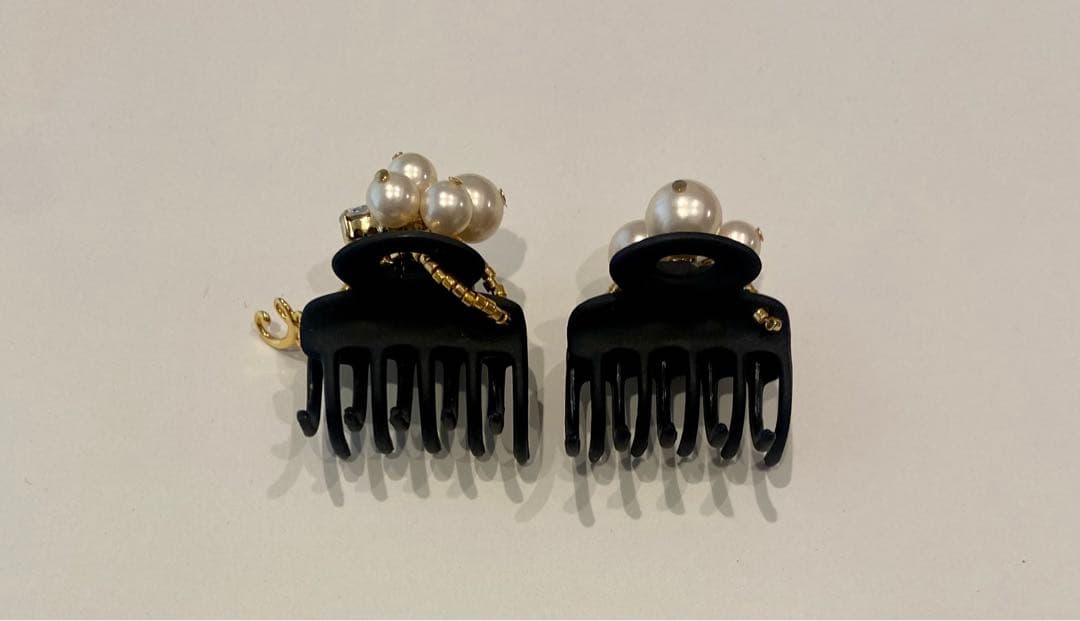 コンプレックスビズ　パール装飾ヘアクリップ2個セットブラック