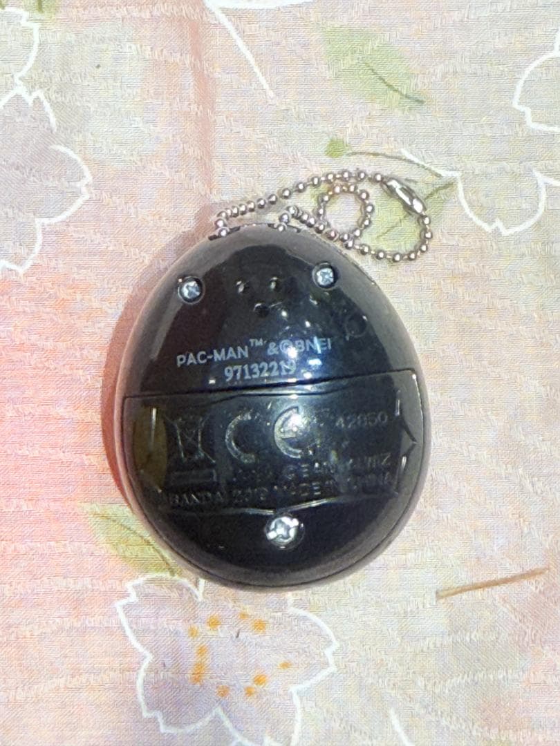 【動作確認済】海外限定　たまごっちナノ パックマン　ケース付き