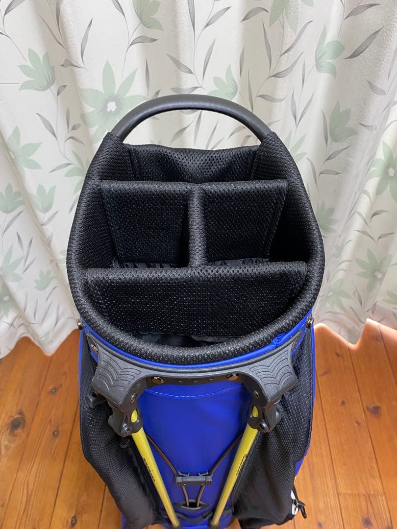 ロサーセンのスタンド式キャディバッグ