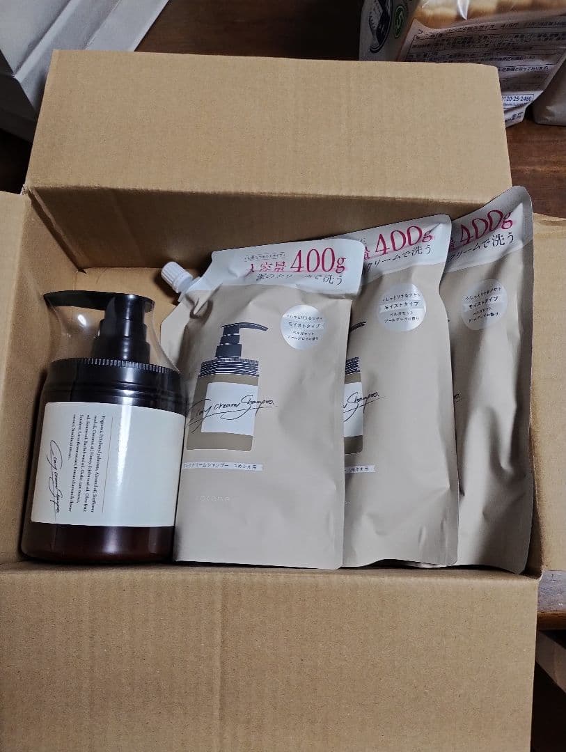 coconeクレイクリームシャンプー　本体1本＋詰め替え3パック